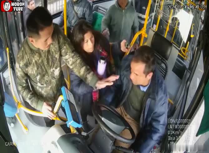 Video :In Buenos Aires, he renders a bus driver unconscious